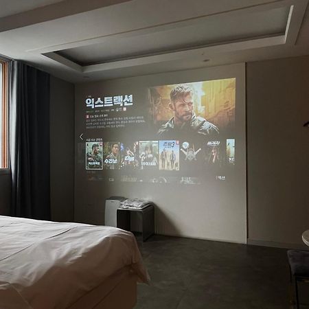 Knox Hotel Чеонан Екстериор снимка