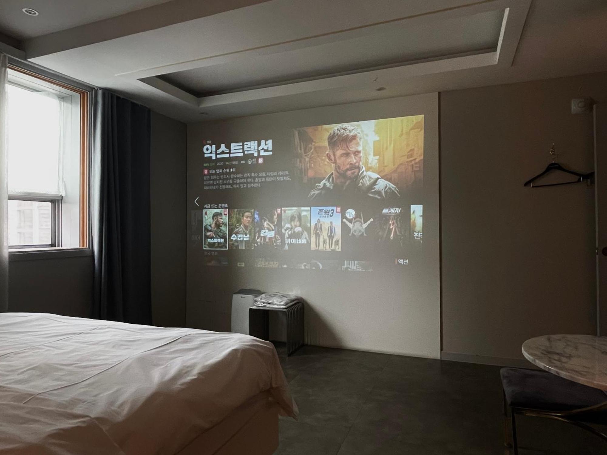Knox Hotel Чеонан Екстериор снимка